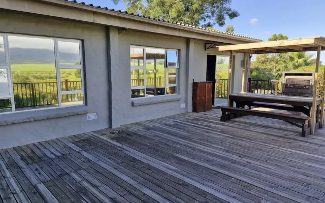 Ibis Place Guest House