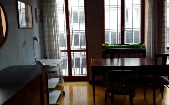 big room in Milano center