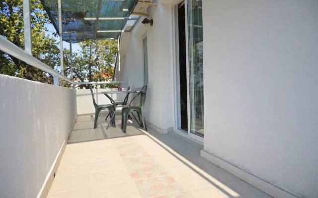 Mira - Apartment With 2 Parking Places - A1