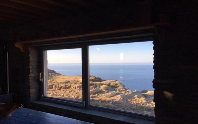 Diavrouxas House in Sifnos