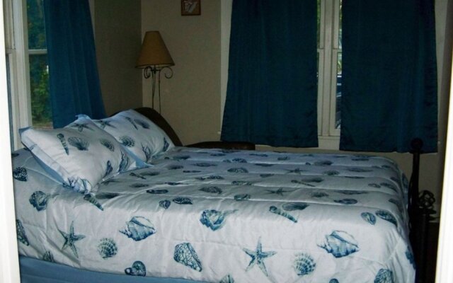 Crystal Cove Bed and Breakfast