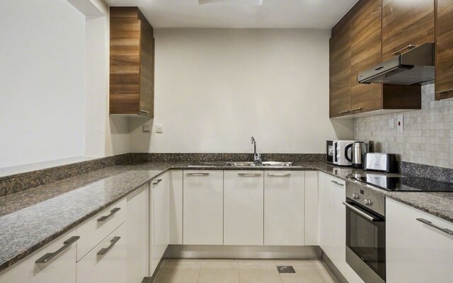 Bespoke Residences - Bay Square