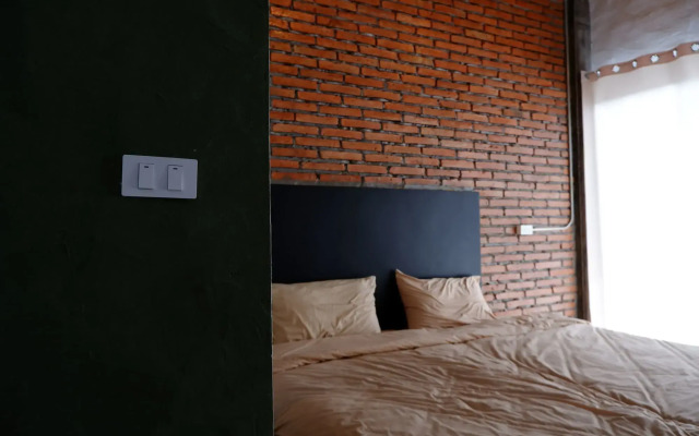 Black Elephant Boutique