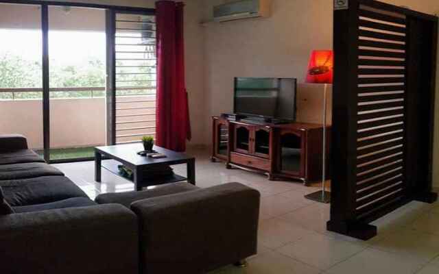 Homestay Villa Putera