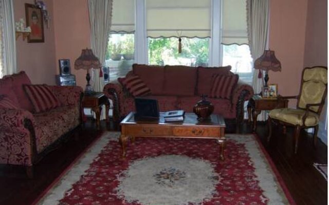 Jasones B&B And Restaurant