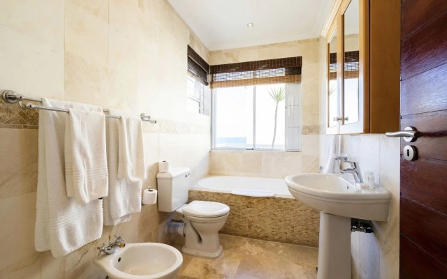 Bantry Beach Luxury Suites