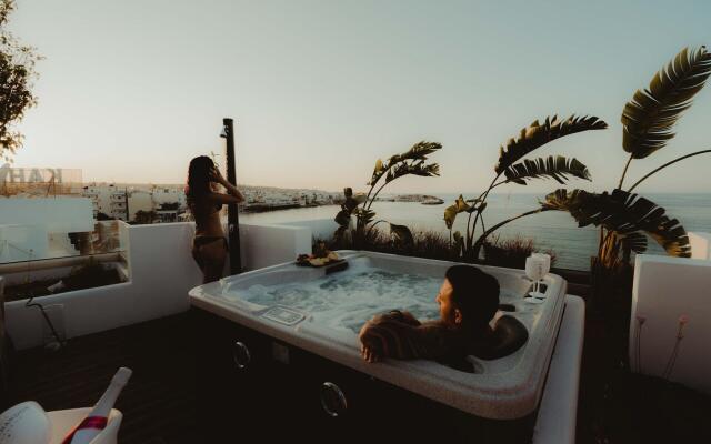Kahlua Boutique Hotel