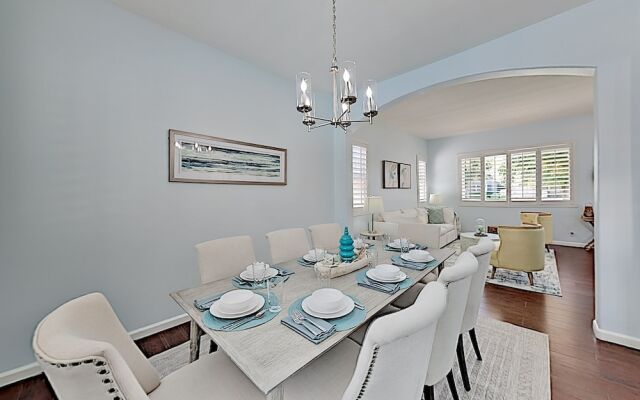 2399chat 4 Bedroom Home