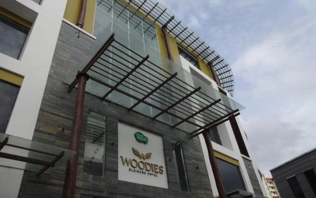 Woodies Bleisure Hotel