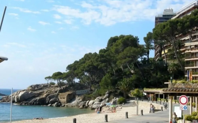 Eden Mar III