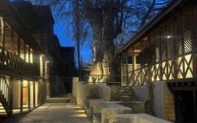 Paradise City Hotel and Restaurant