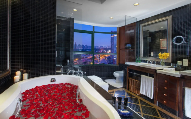 Hotel Indigo Shenzhen Overseas Chinese Town by IHG