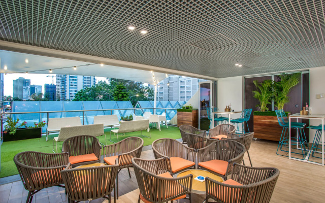 Hotel Apartments on 22 View Avenue, Surfers Paradise