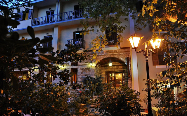 Pelias Hotel