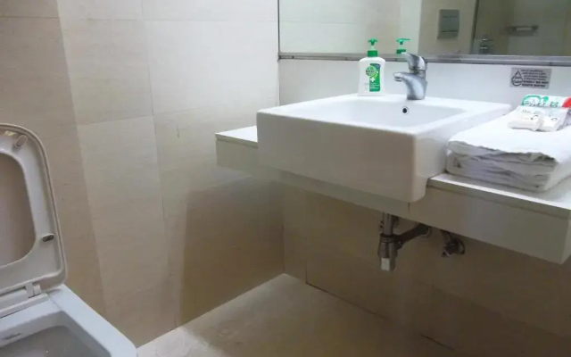Elphinstone Hotel