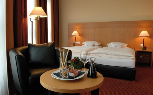 Plaza Premium Koln