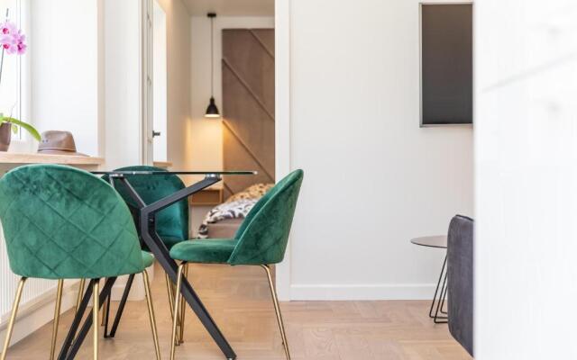 MARIUS 11 APARTMENT, By Cohost