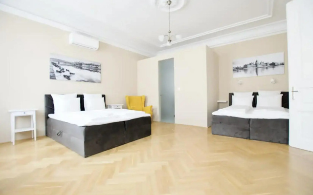 Premium Apartment by Hi5 - Ferenciek tere - 3 BDR