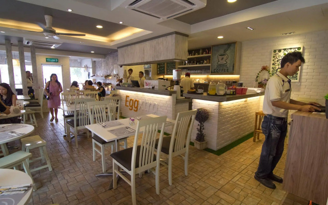Sunshine Inn Plus