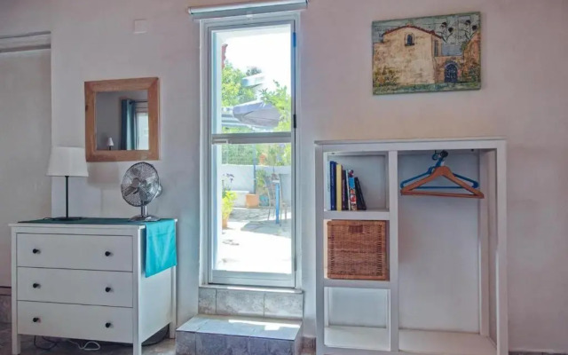 Summer Garden Studio - quiet village location