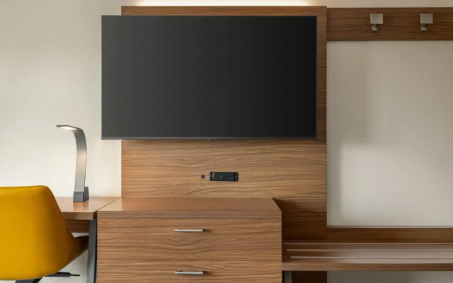 Holiday Inn Express & Suites Hagerstown by IHG