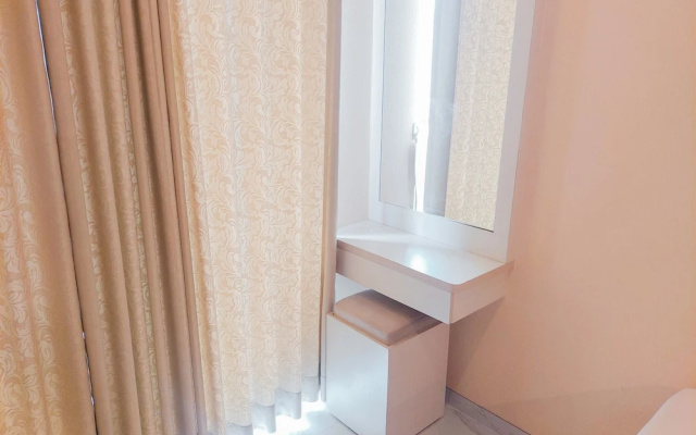 Well Furnished And Homey Studio Room Sky House Bsd Apartment