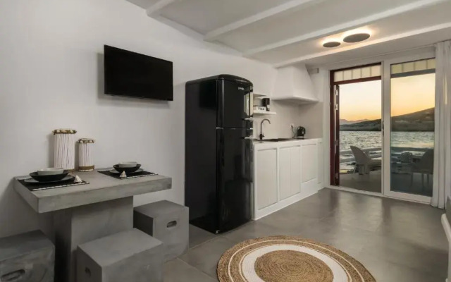 Peter's Sea and Sαnd Residence