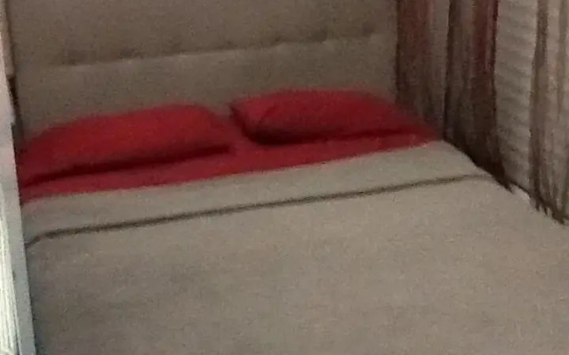 Studio 27 Orient Bay