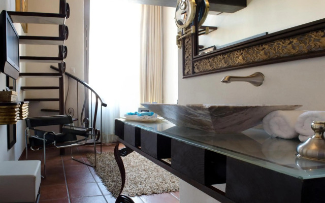 HERENCIA By Hosting House