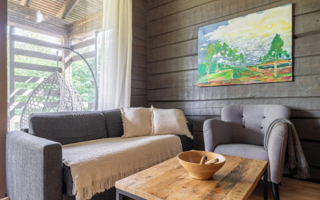 Comfy Cabin in Tahko  with Hot Tub. Private Sauna