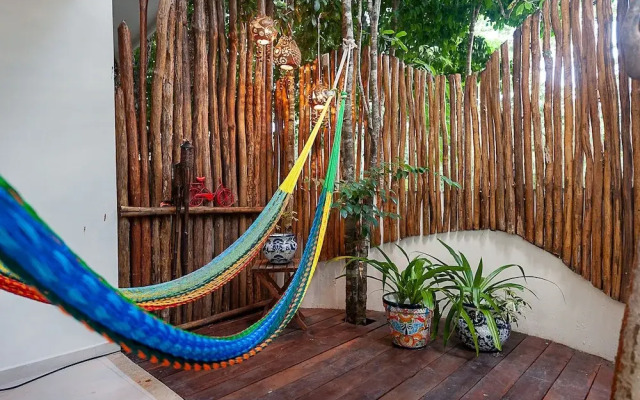 Puerta Zama 107 by BRM