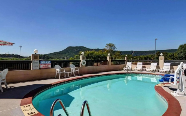 Quality Inn Troutville - Roanoke North