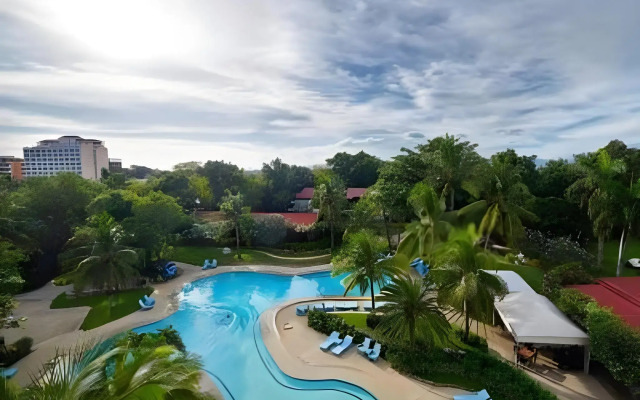 Cebu White Sands Resort and Spa