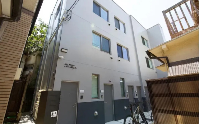 5 Minute Walk from Nishi Shinjuku Gochome Station