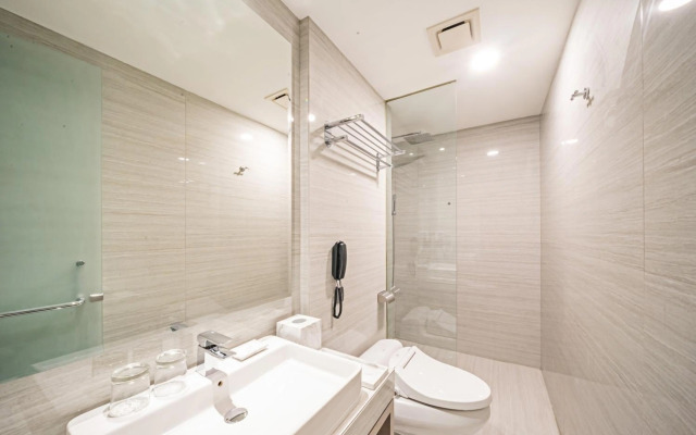 Platinum Hotel Tunjungan Surabaya