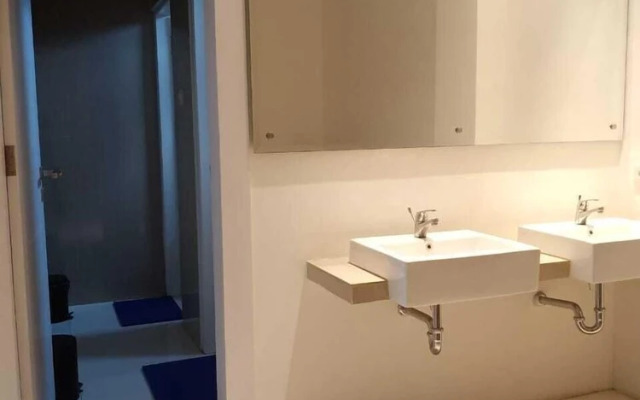 Arawa Traveller's Inn Makassar - Hostel