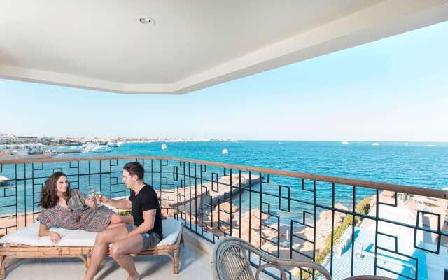 SUNRISE Holidays Resort (Adults Only)