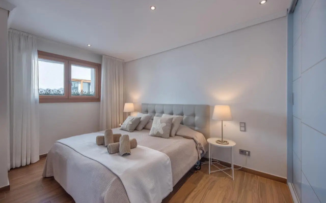 Frontline Penthouse In Puerto Banus