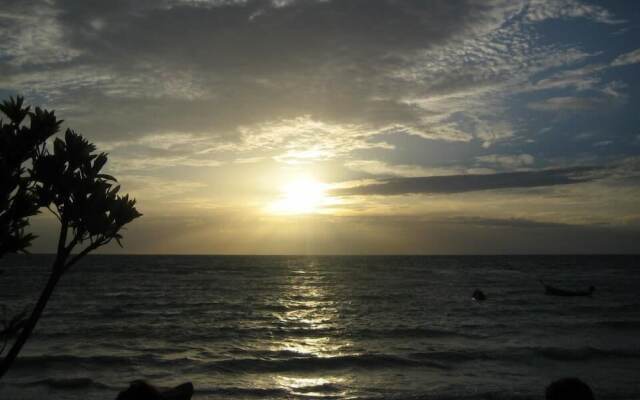 Haad Yao Sunset Bungalow