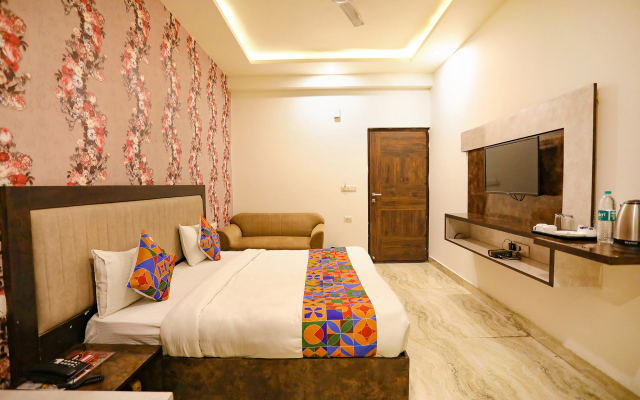 FabHotel Enaya Residency