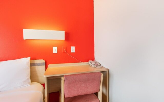 6 Tulsa West Motel