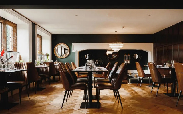 Caer Rhun Hall Hotel