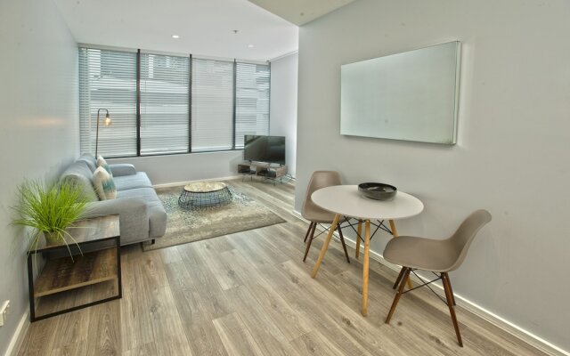 Waterfront Melbourne Apartments