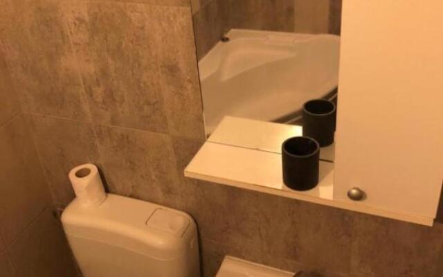 LUXURY APARTMENT III g