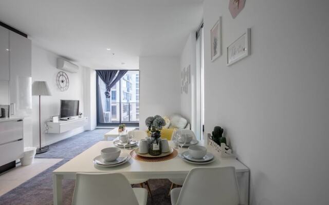 New Renovated & Cozy Apt Closes To Southern Cross