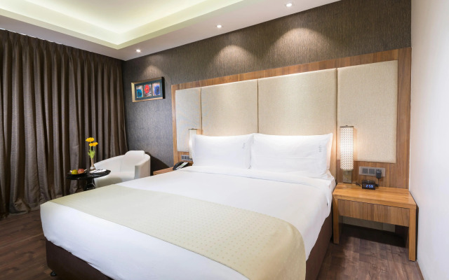 Holiday Inn Kolkata Airport by IHG