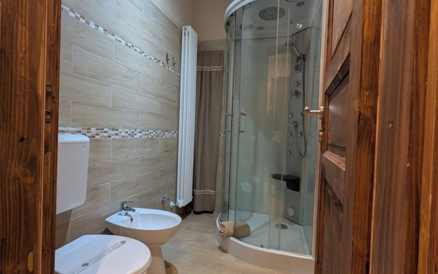 TuscanyLettings Studio&Room