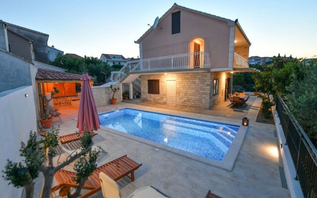 Villa Alka
