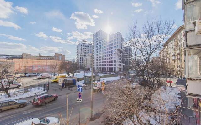 GM Apartment Bryanskaya 12