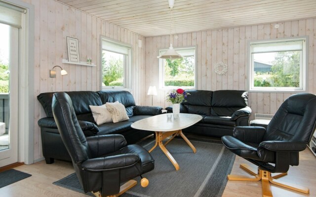 6 Person Holiday Home in Haderslev